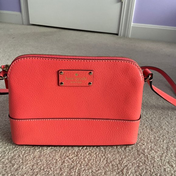 Beautiful Hot Pink Kate Spade Bag - Picture 2 of 3